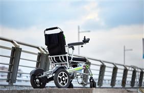 Airwheel H3S smart wheelchair